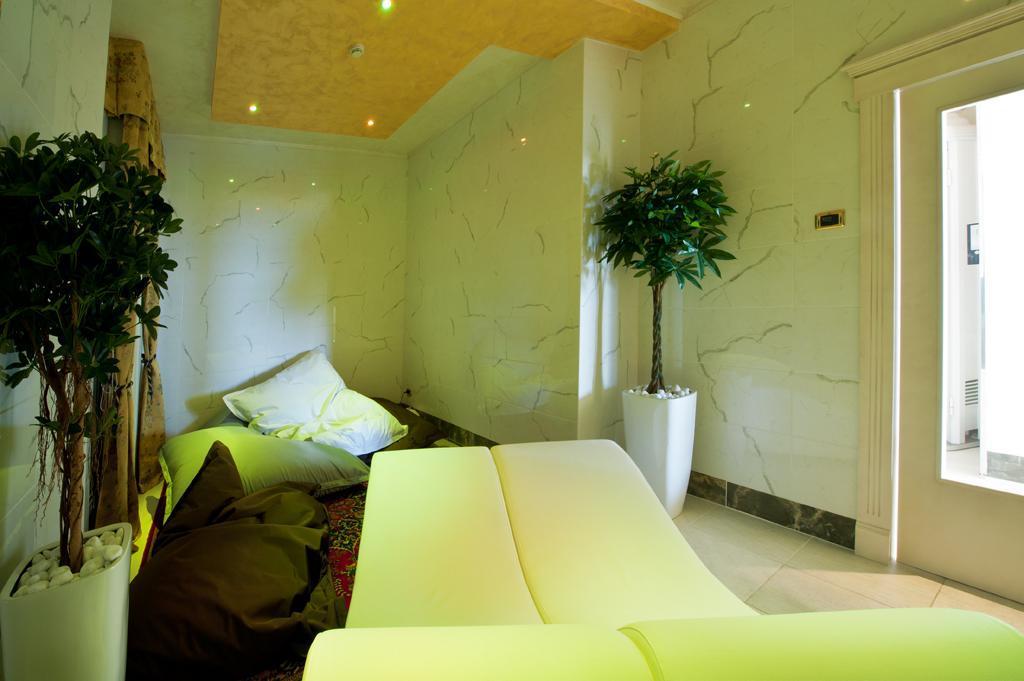 Hotel Diplomat Palace Rimini Bagian luar foto