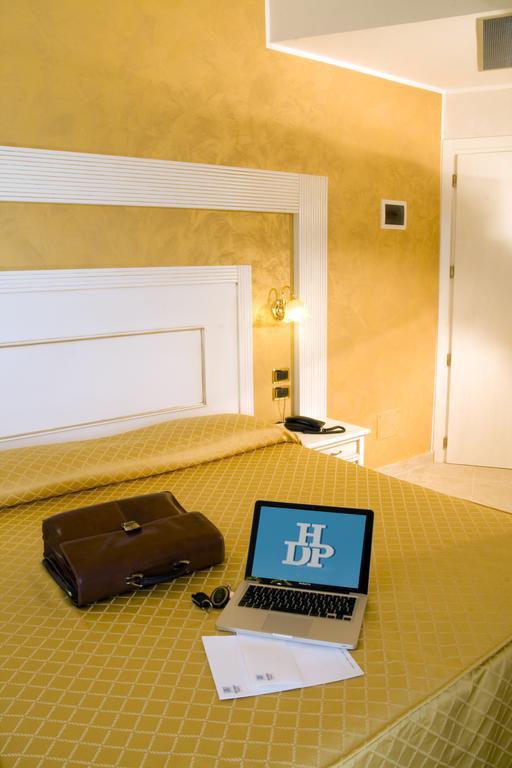 Hotel Diplomat Palace Rimini Bagian luar foto