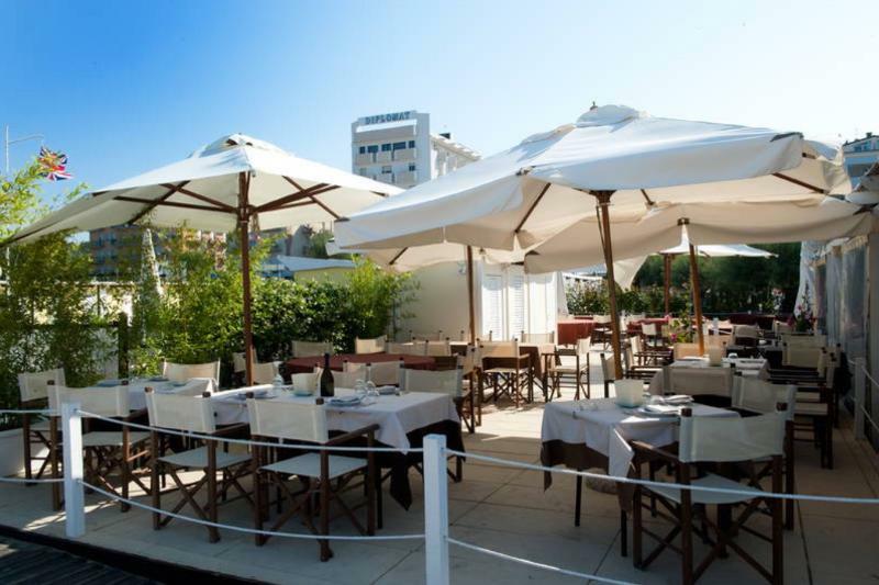 Hotel Diplomat Palace Rimini Bagian luar foto
