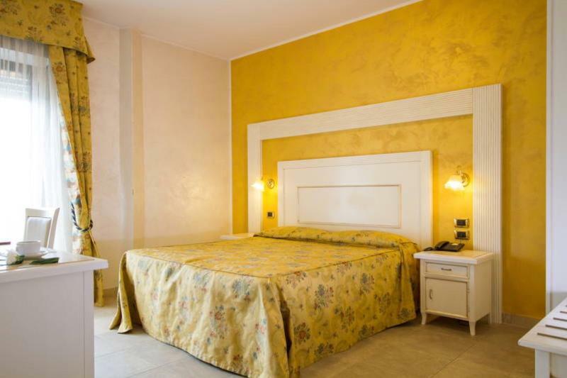 Hotel Diplomat Palace Rimini Bagian luar foto